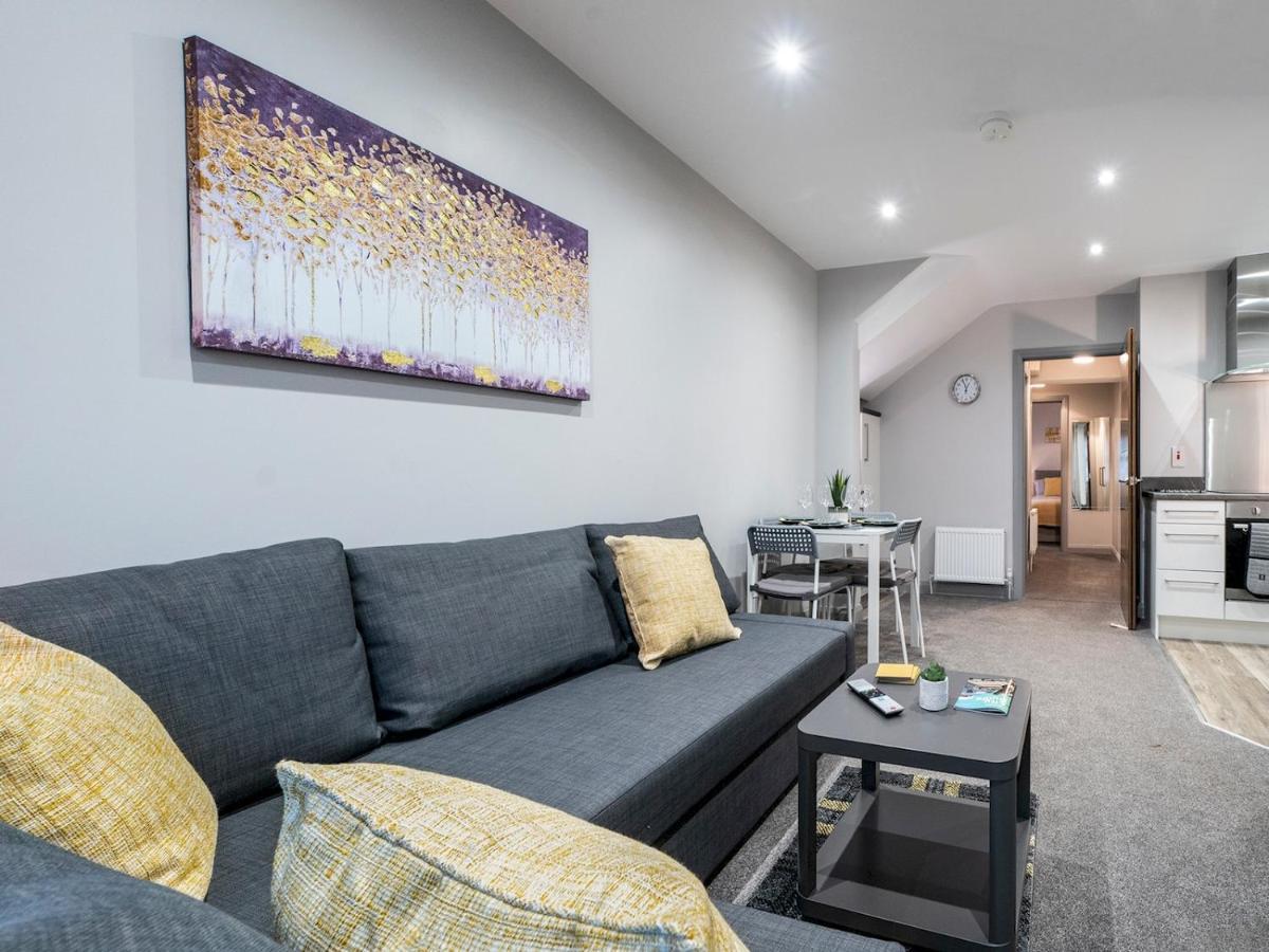 Pass The Keys Lovely 1Br Apt In No 1 Location With Top Amenities 벨파스트 외부 사진