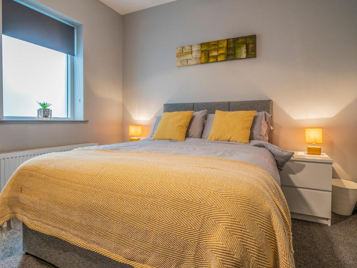 Pass The Keys Lovely 1Br Apt In No 1 Location With Top Amenities 벨파스트 외부 사진